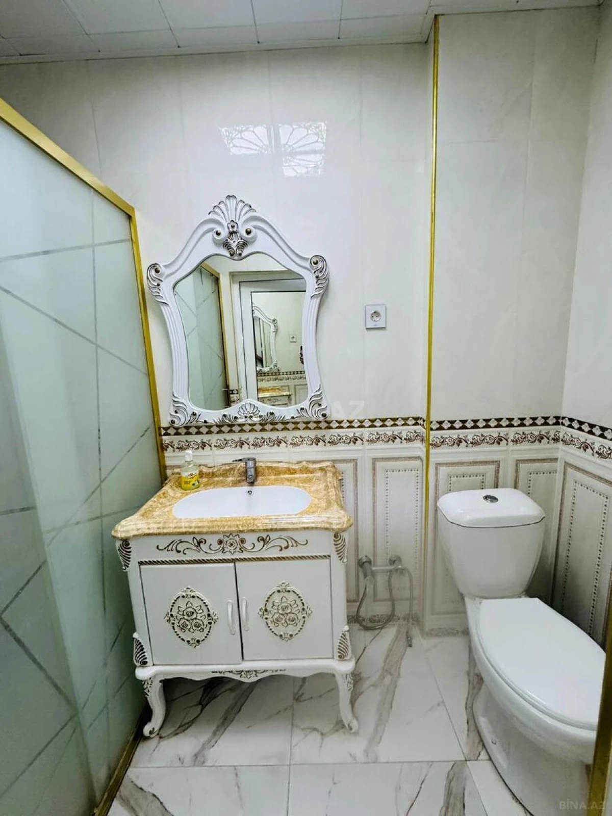 Kirayə verilir 2 otaqlı mənzil 90 m²