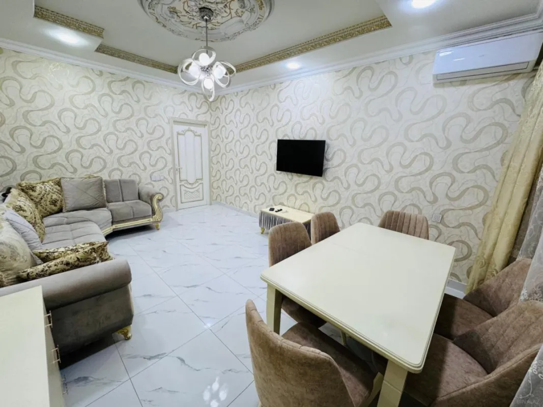 Kirayə verilir 2 otaqlı mənzil 90 m²