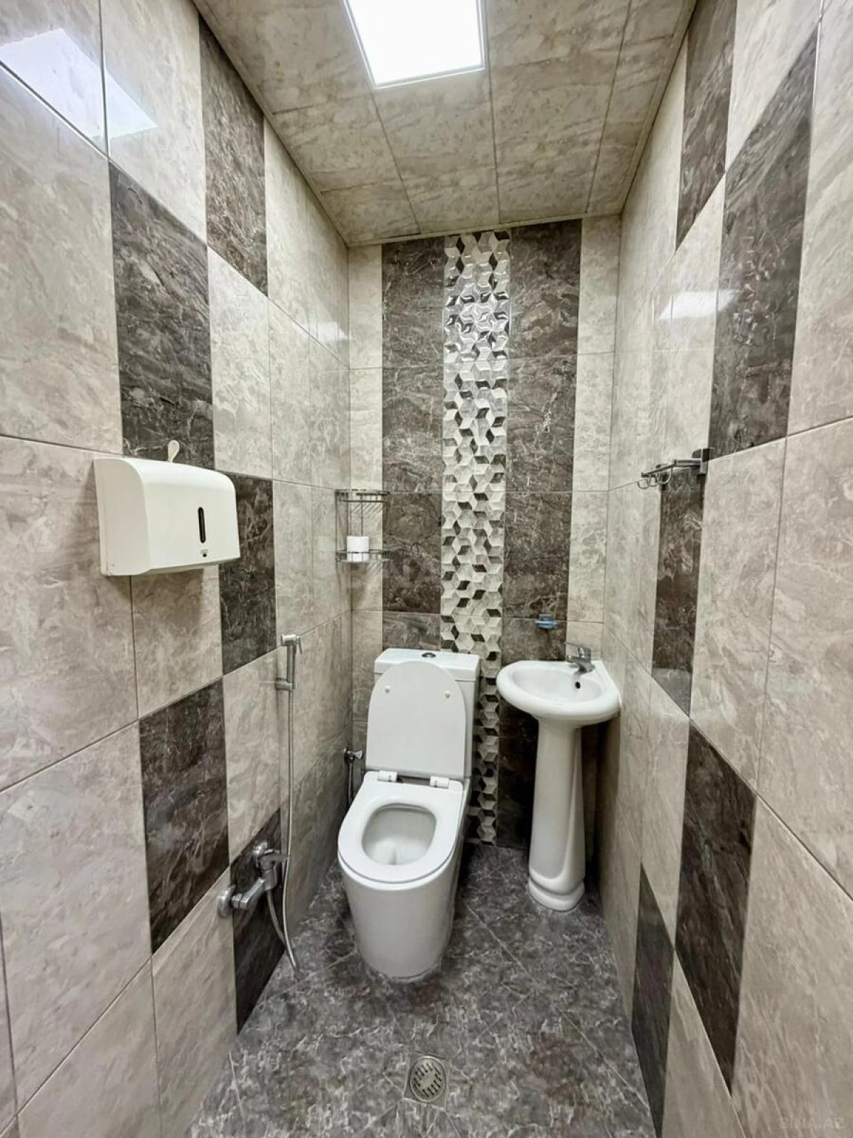 Satılır 3 otaqlı mənzil 110 m²