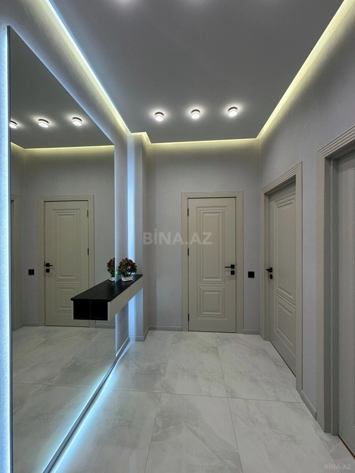 Satılır 2 otaqlı mənzil 55 m²