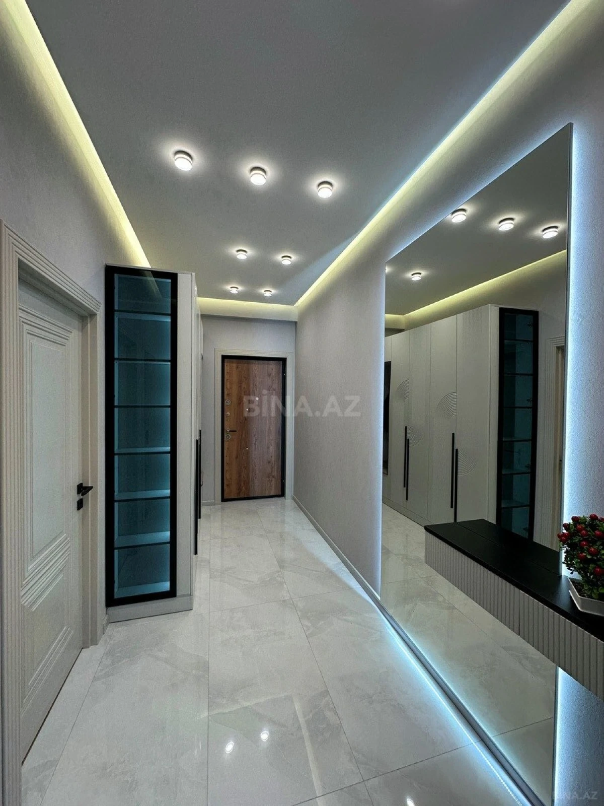 Satılır 2 otaqlı mənzil 55 m²