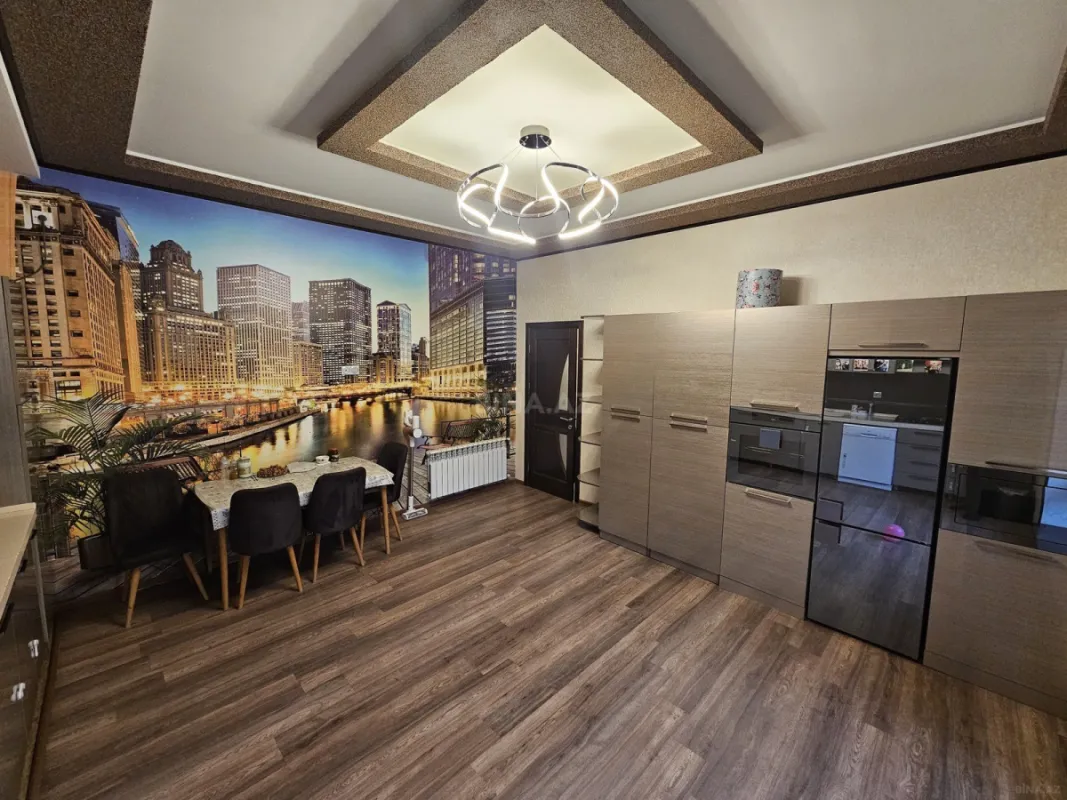 Satılır 4 otaqlı həyət evi 220 m²