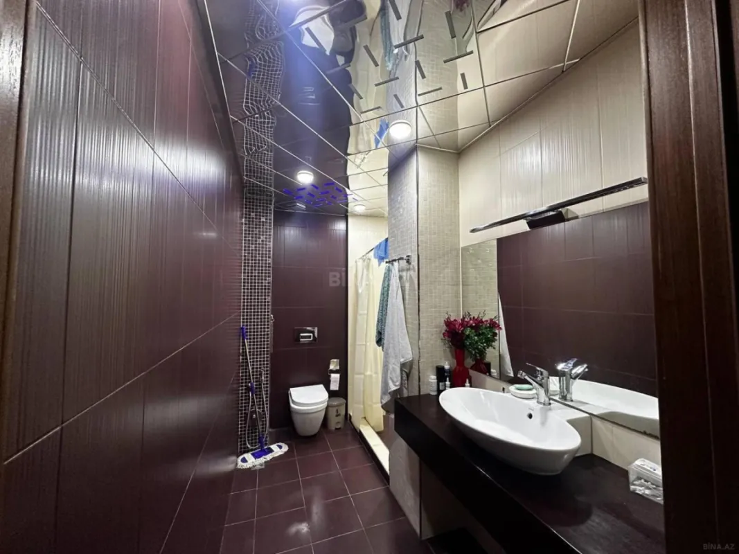 Kirayə verilir 2 otaqlı mənzil 95 m²