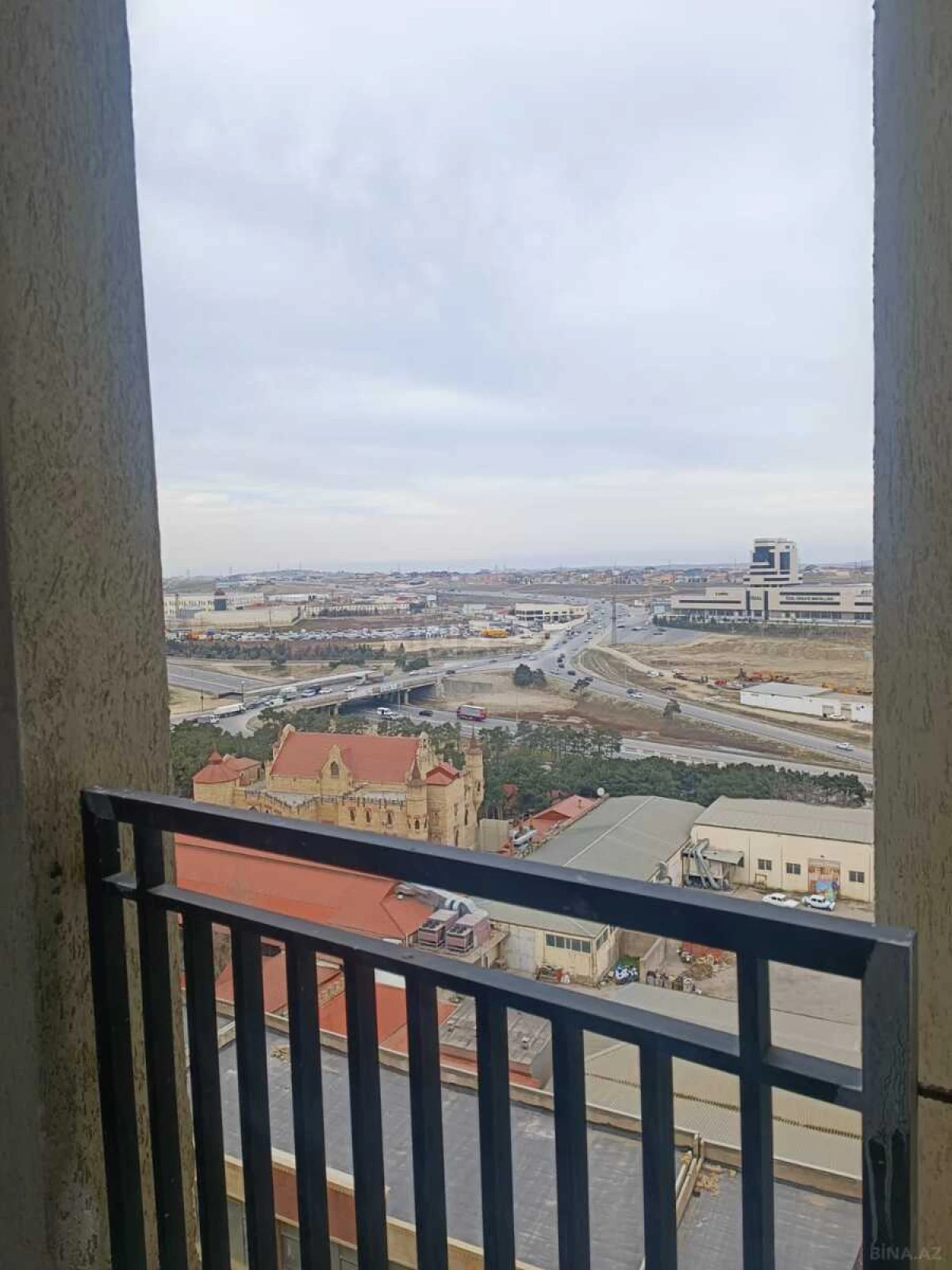 Satılır 2 otaqlı mənzil 57 m²