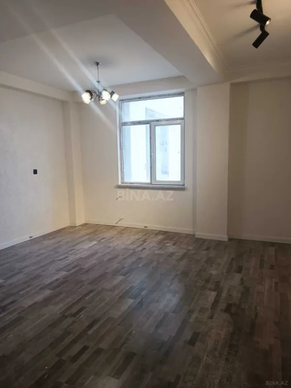 Satılır 2 otaqlı mənzil 57 m²
