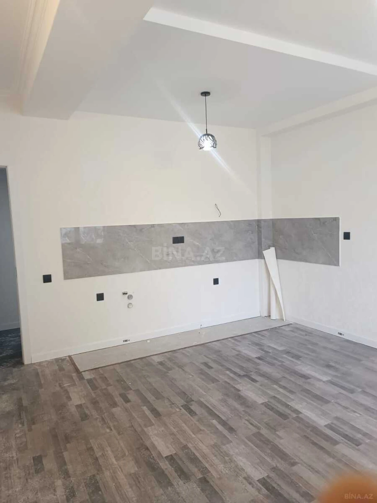 Satılır 2 otaqlı mənzil 57 m²
