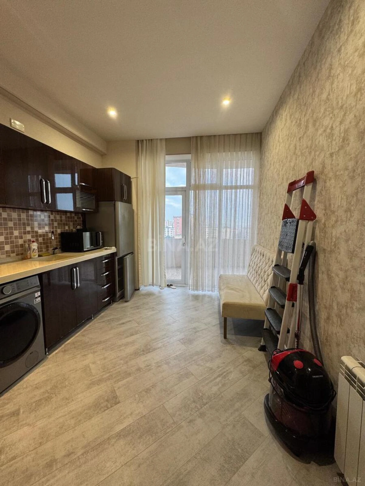 Satılır 1 otaqlı mənzil 50 m²
