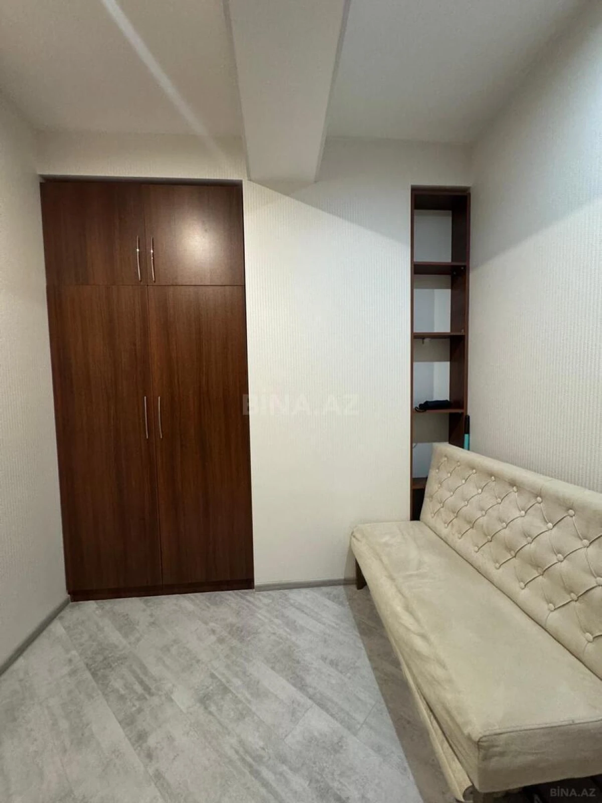 Satılır 1 otaqlı mənzil 50 m²