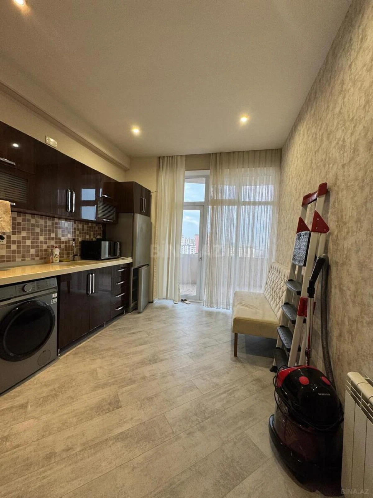 Satılır 1 otaqlı mənzil 50 m²