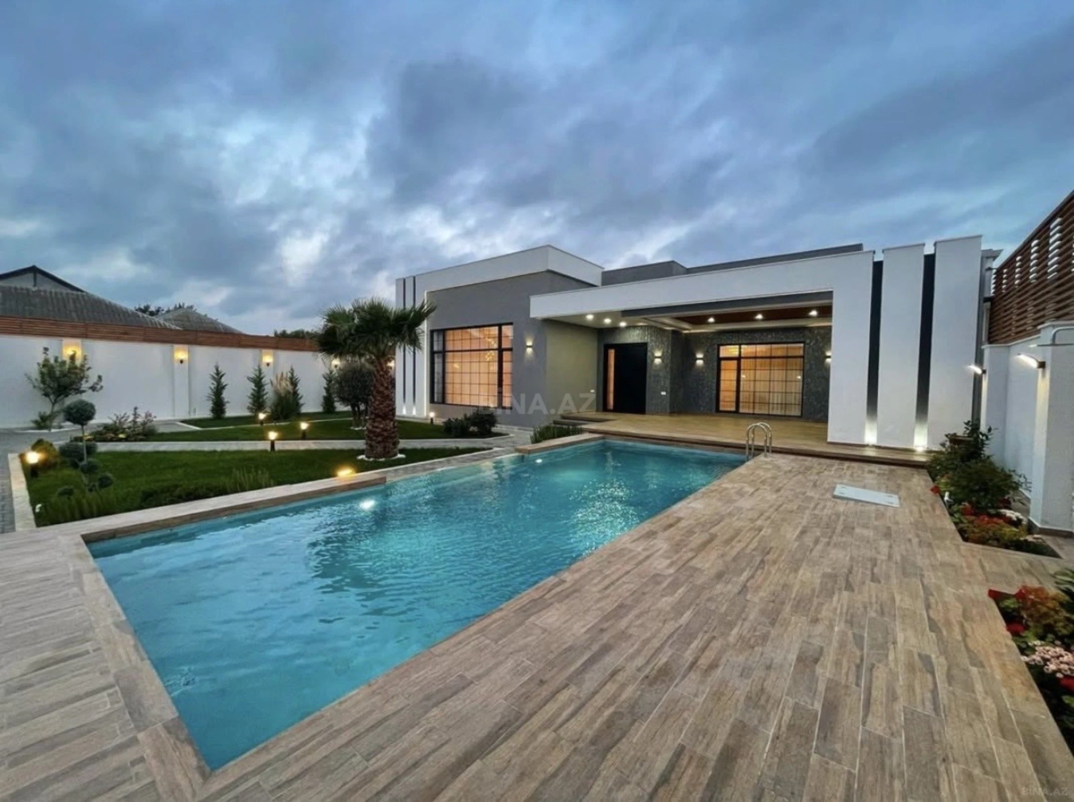 Kirayə verilir 4 otaqlı həyət evi 200 m²