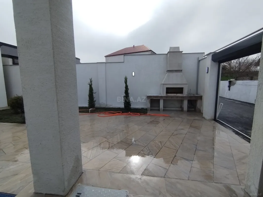 Satılır 4 otaqlı həyət evi 140 m²