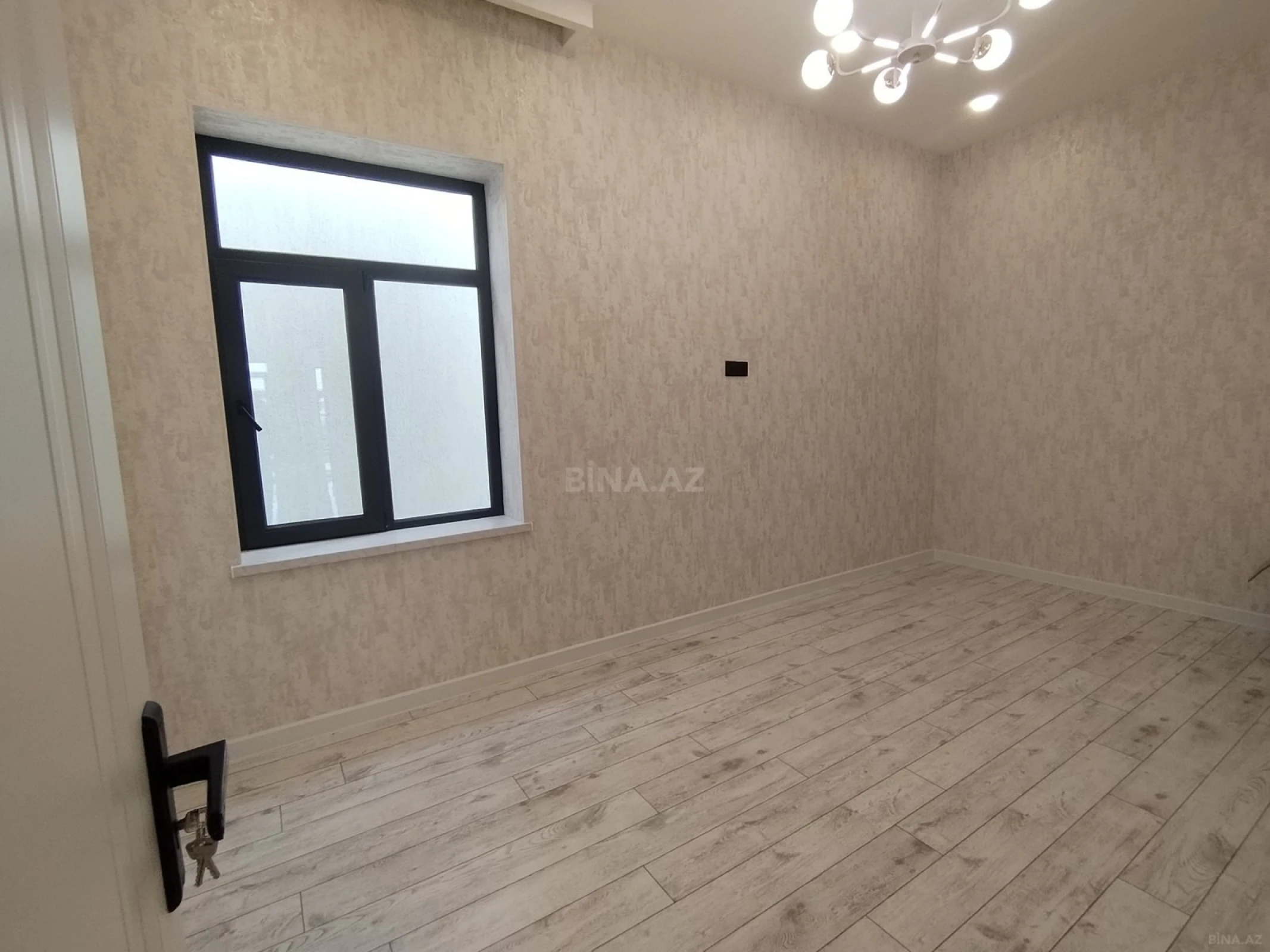 Satılır 4 otaqlı həyət evi 140 m²