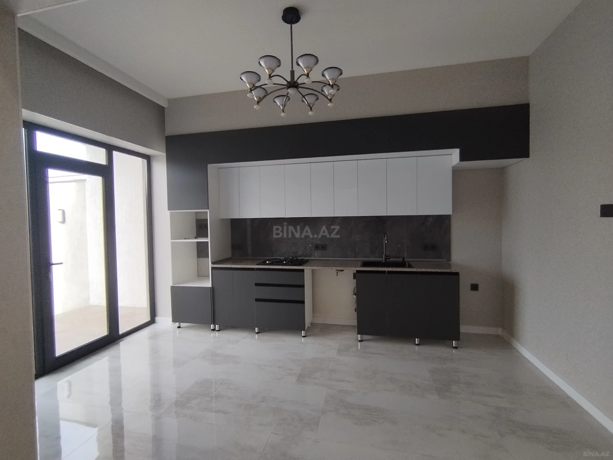 Satılır 4 otaqlı həyət evi 140 m²