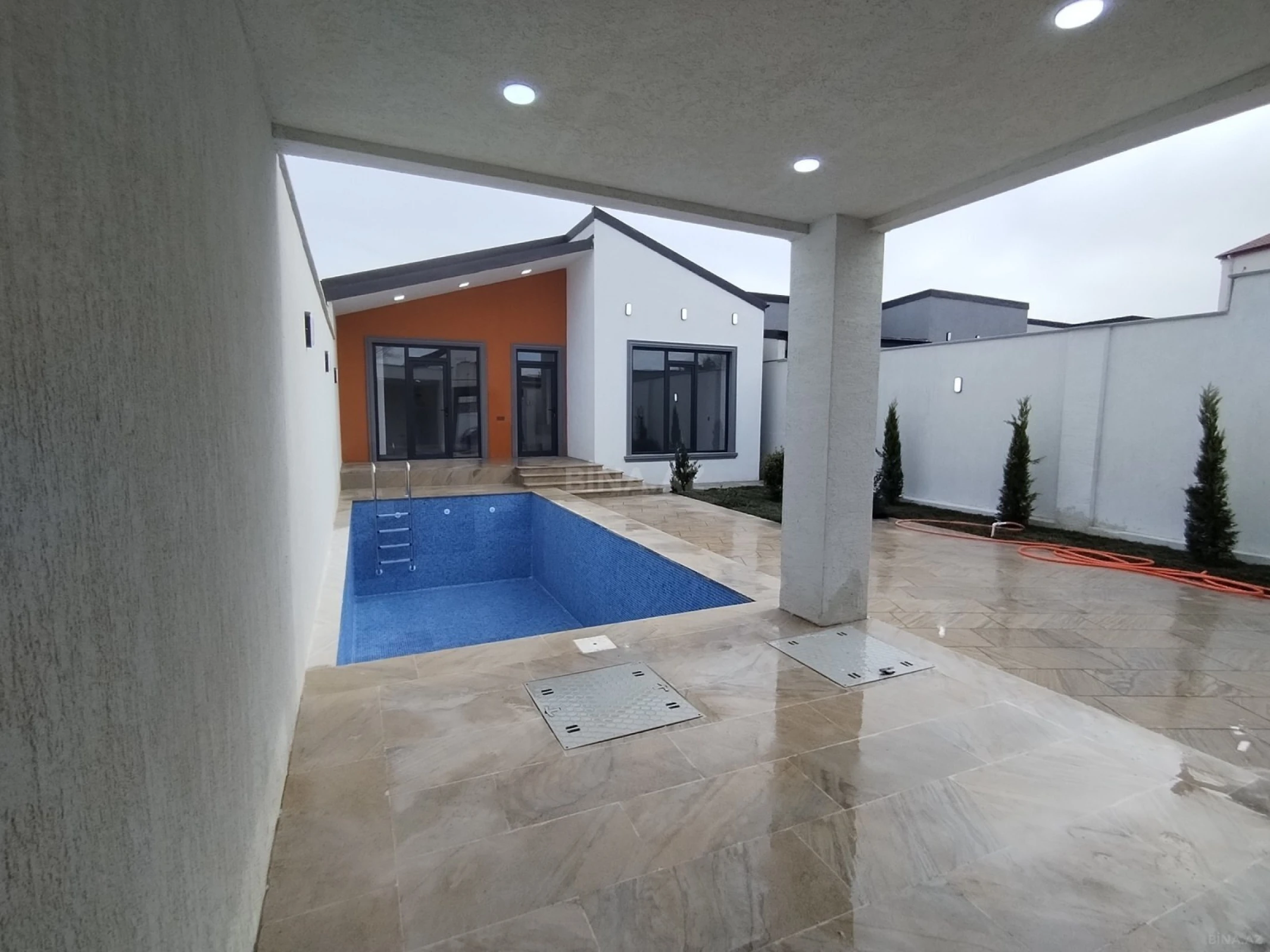 Satılır 4 otaqlı həyət evi 140 m²