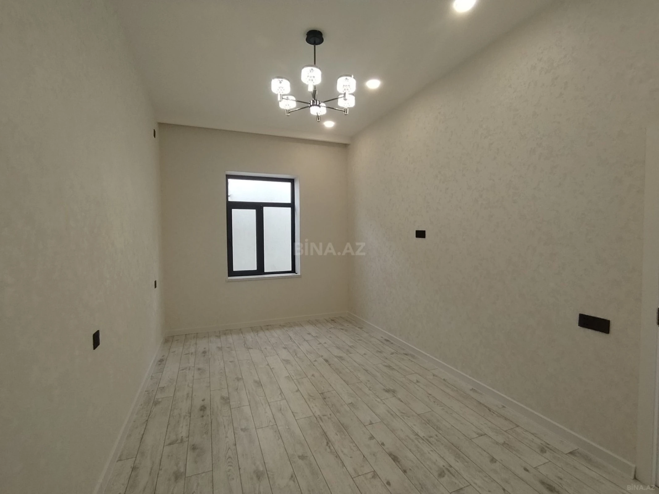 Satılır 4 otaqlı həyət evi 140 m²