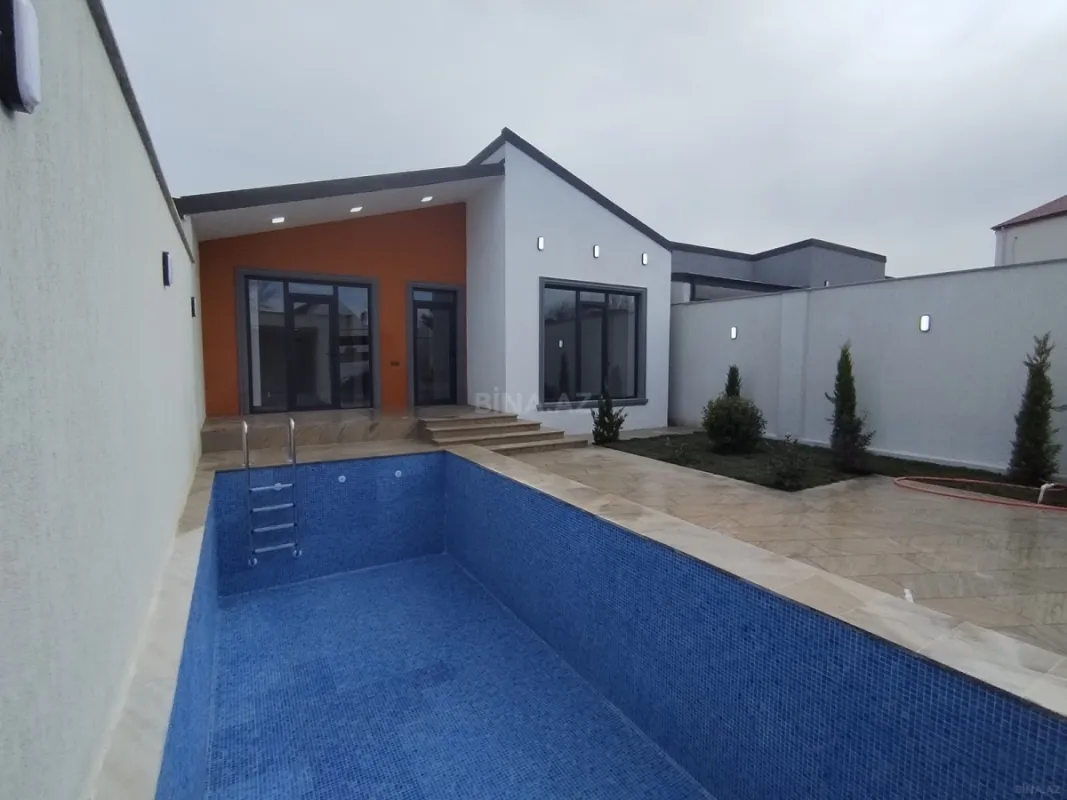 Satılır 4 otaqlı həyət evi 140 m²