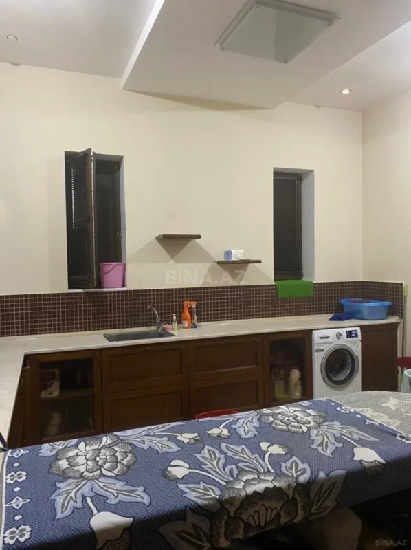 Kirayə verilir 6 otaqlı həyət evi 600 m²