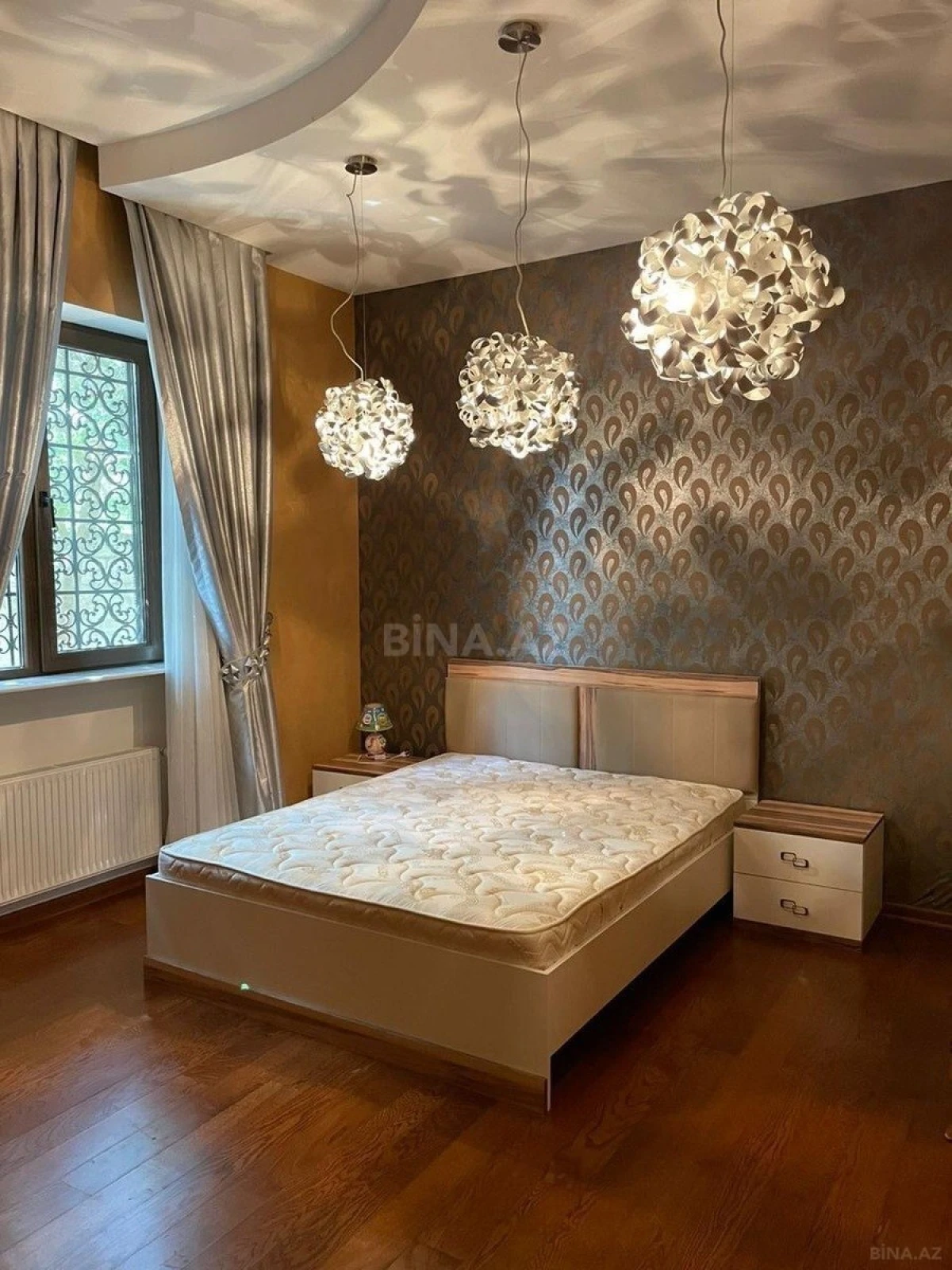 Kirayə verilir 6 otaqlı həyət evi 600 m²