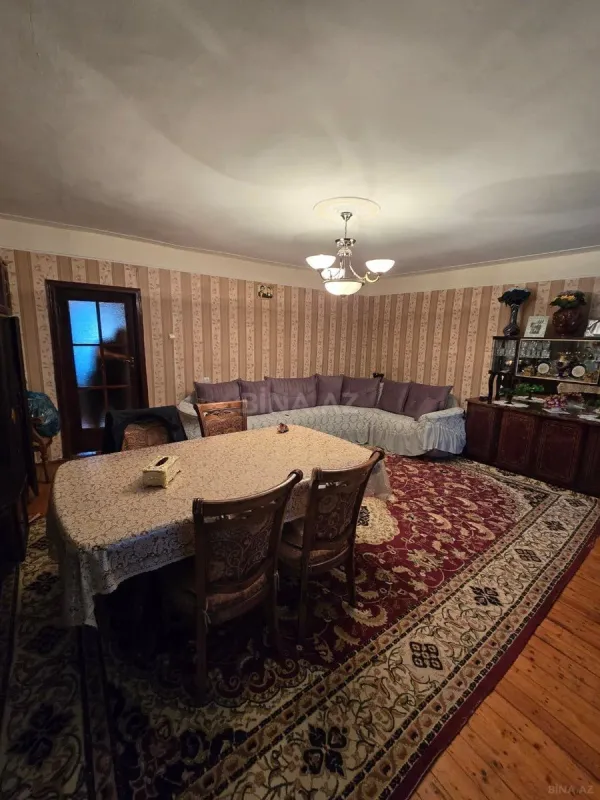 Satılır 4 otaqlı mənzil 85 m²