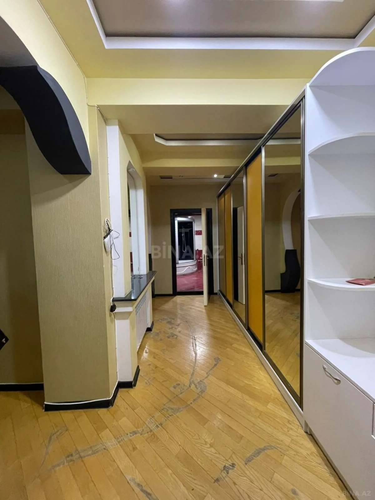 Satılır 3 otaqlı mənzil 96 m²