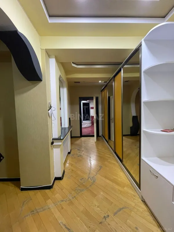 Satılır 3 otaqlı mənzil 96 m²