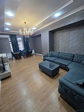 Kirayə verilir 3 otaqlı mənzil 145 m² — Bakı, 8-ci kilometr 3 otaq 145.00 m²