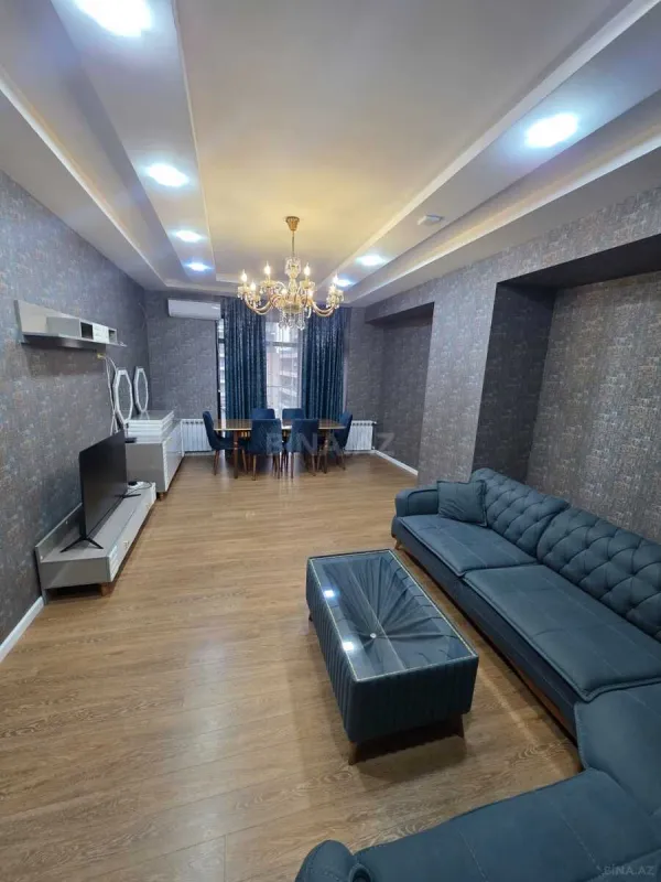 Kirayə verilir 3 otaqlı mənzil 145 m²