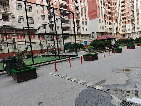 Kirayə verilir 2 otaqlı mənzil 70 m²