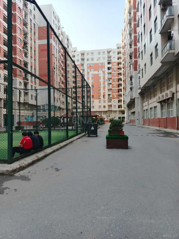 Kirayə verilir 2 otaqlı mənzil 70 m²