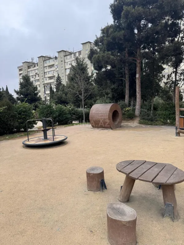 Satılır 2 otaqlı mənzil 65 m²