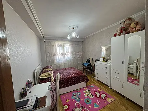 Satılır 3 otaqlı mənzil 81 m²