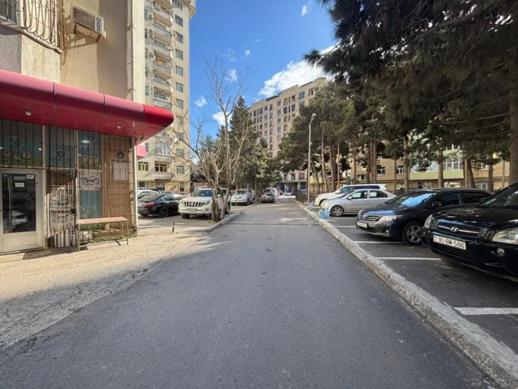 Satılır 3 otaqlı mənzil 81 m²
