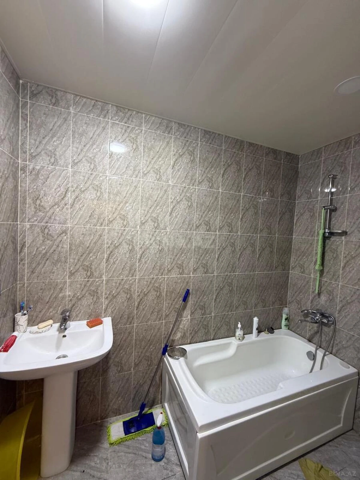 Satılır 3 otaqlı mənzil 73 m²