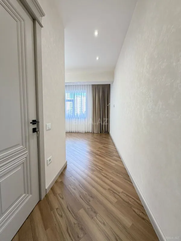 Satılır 3 otaqlı mənzil 128 m²