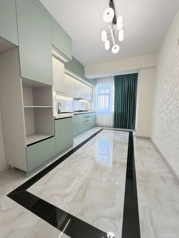 Satılır 3 otaqlı mənzil 128 m²