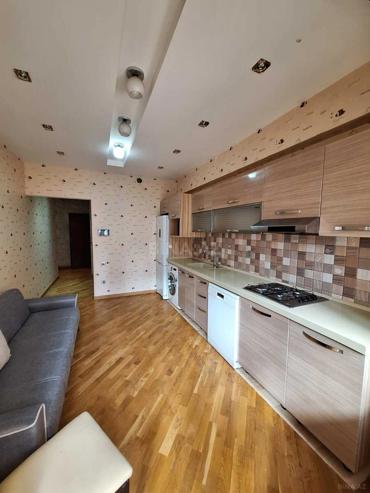 Satılır 2 otaqlı mənzil 65 m²