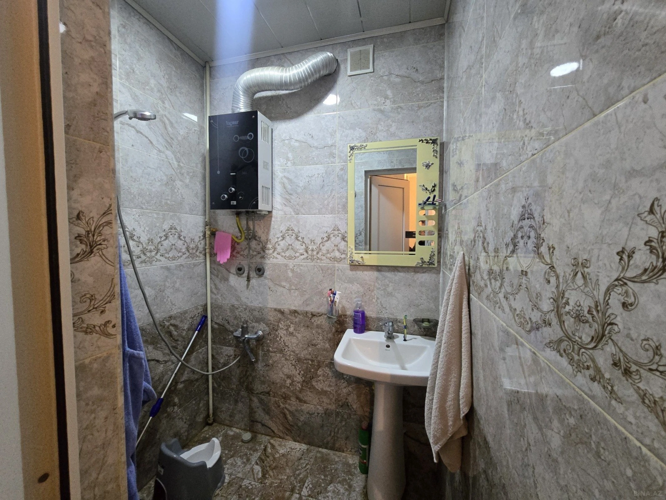 Satılır 2 otaqlı mənzil 60 m²