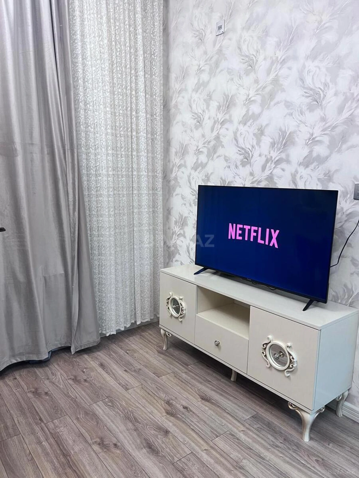 Kirayə verilir 2 otaqlı mənzil 75 m²