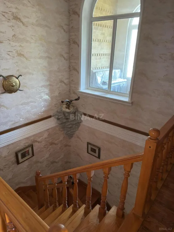 Satılır həyət evi 425 m²