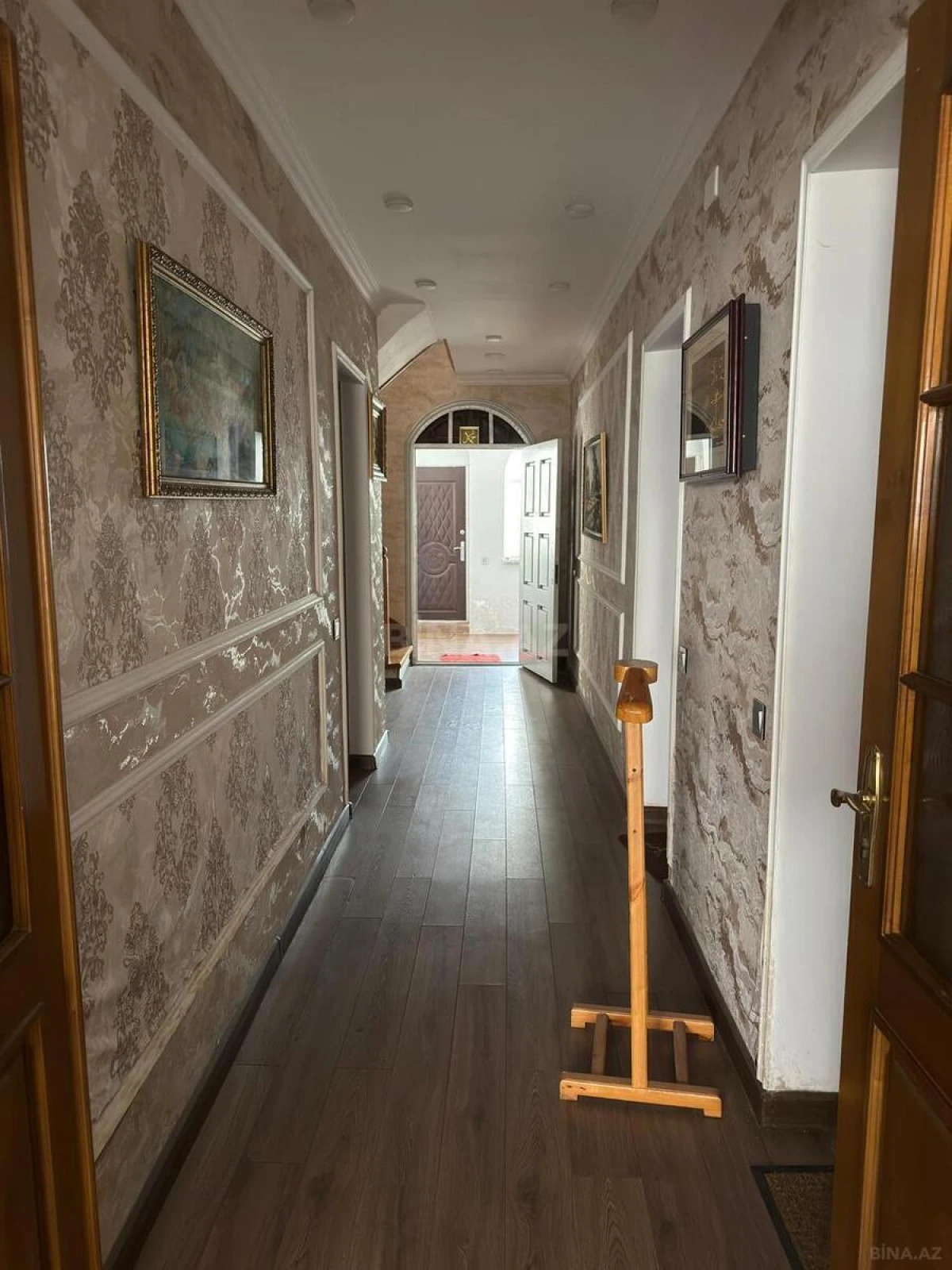 Satılır həyət evi 425 m²