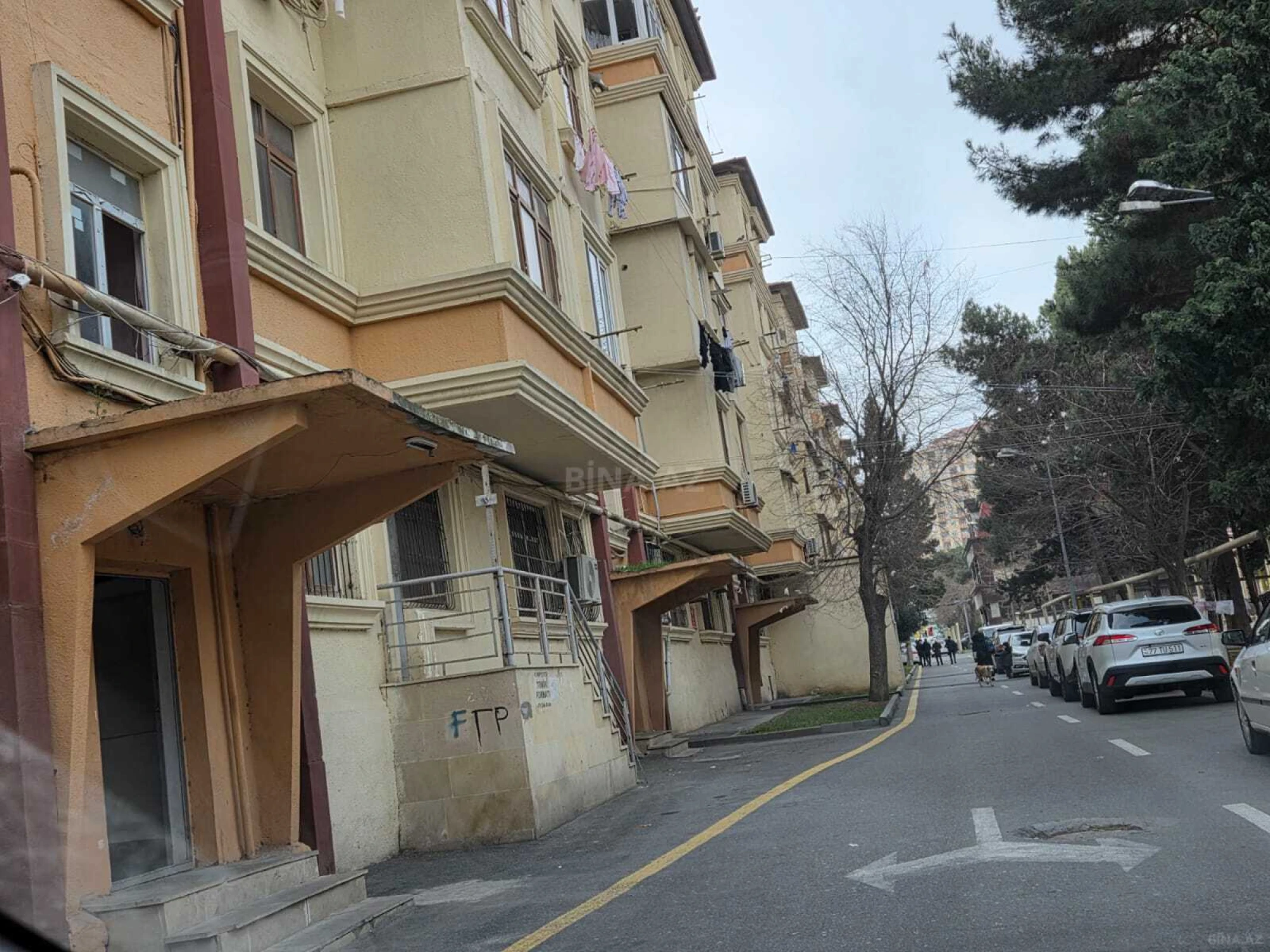 Satılır 1 otaqlı mənzil 40 m²