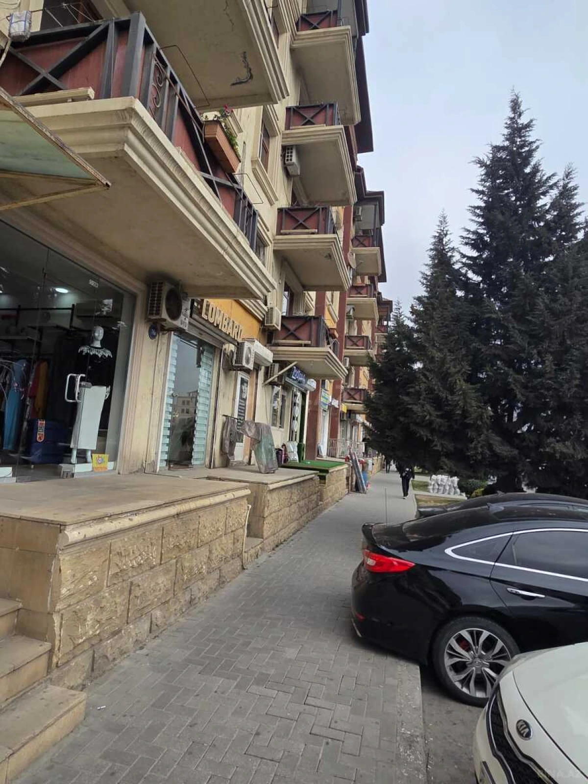 Satılır 1 otaqlı mənzil 40 m²