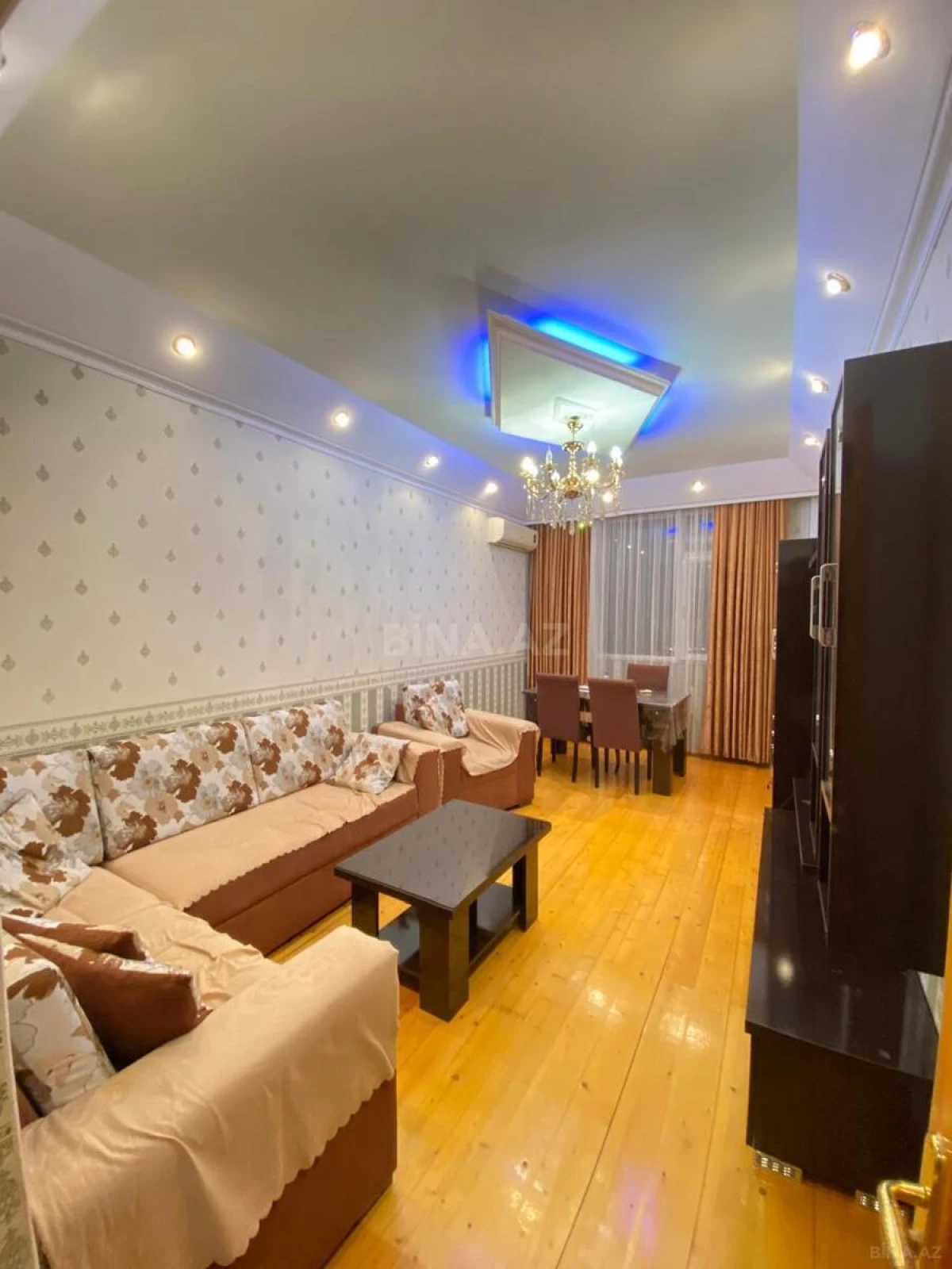 Kirayə verilir 2 otaqlı mənzil 55 m²