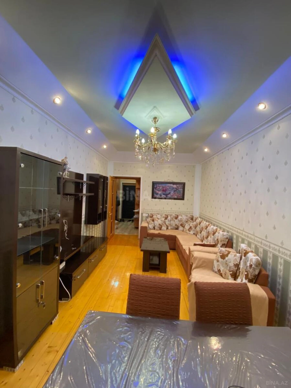 Kirayə verilir 2 otaqlı mənzil 55 m²