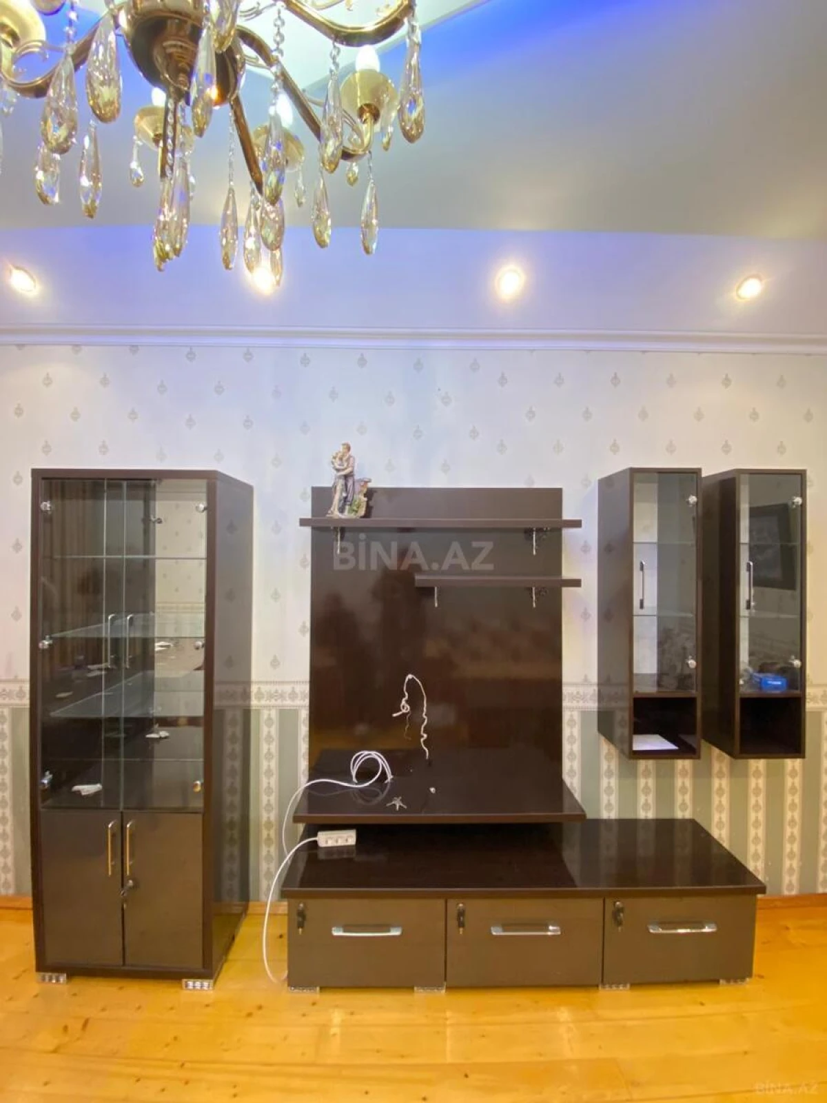 Kirayə verilir 2 otaqlı mənzil 55 m²