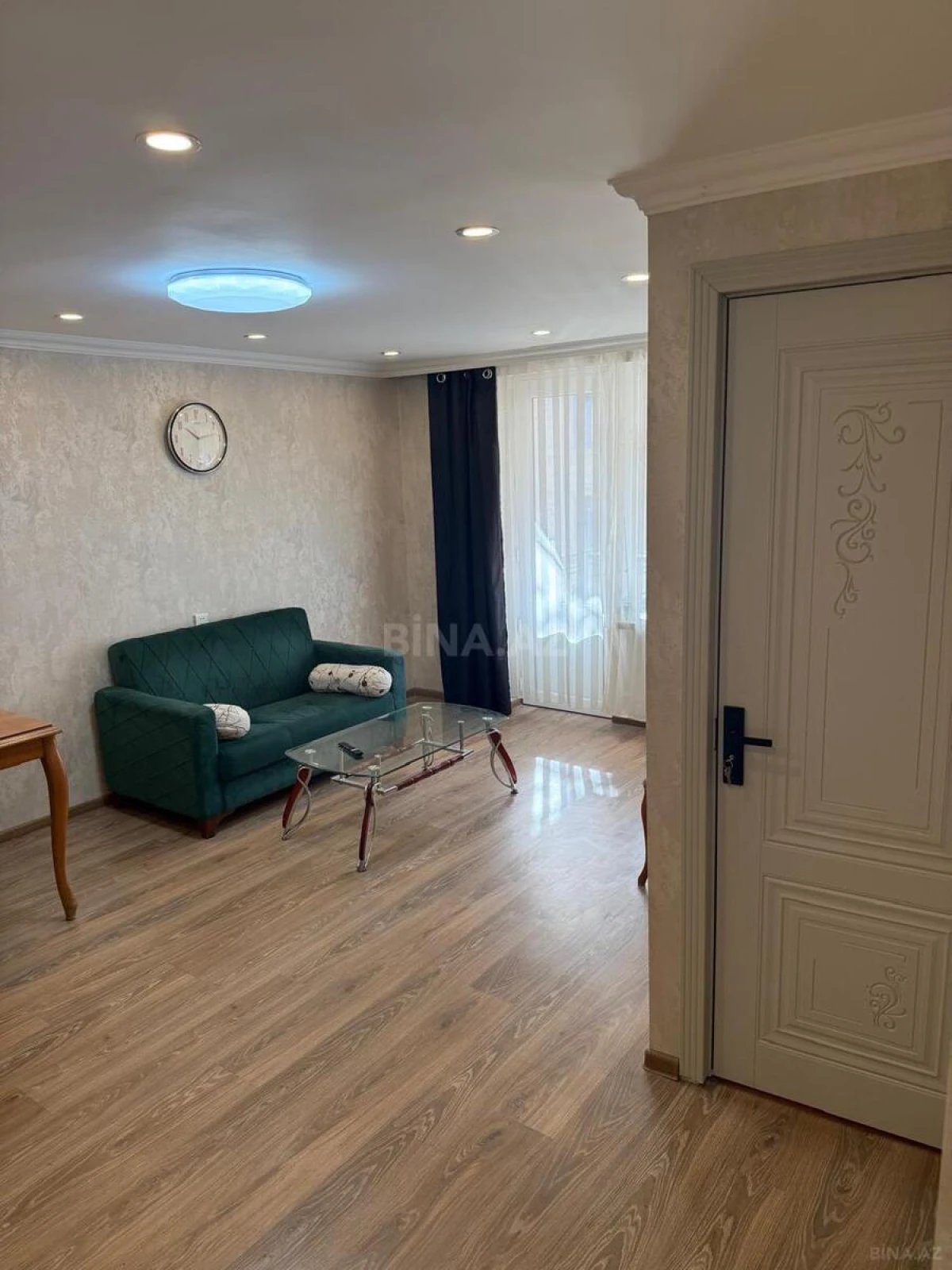 Kirayə verilir 2 otaqlı mənzil 60 m²