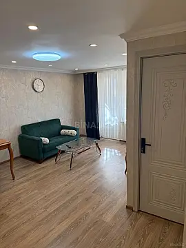 Kirayə verilir 2 otaqlı mənzil 60 m²