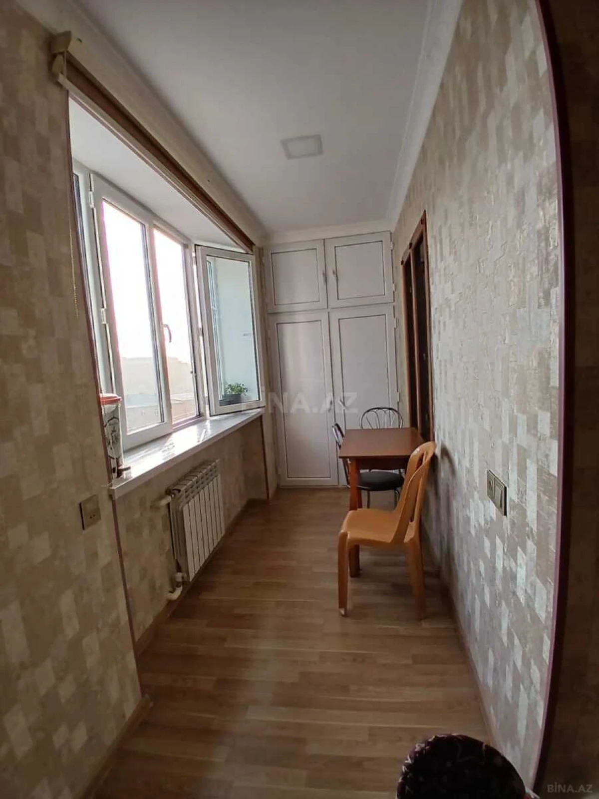 Satılır 5 otaqlı mənzil 100 m²