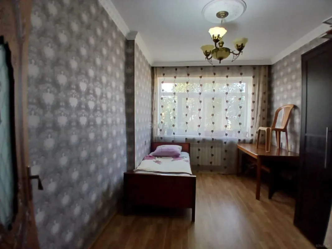 Satılır 5 otaqlı mənzil 100 m²