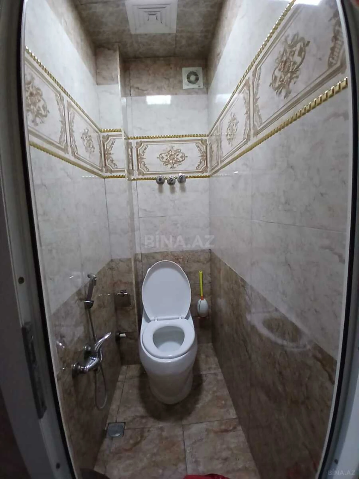 Satılır 5 otaqlı mənzil 100 m²